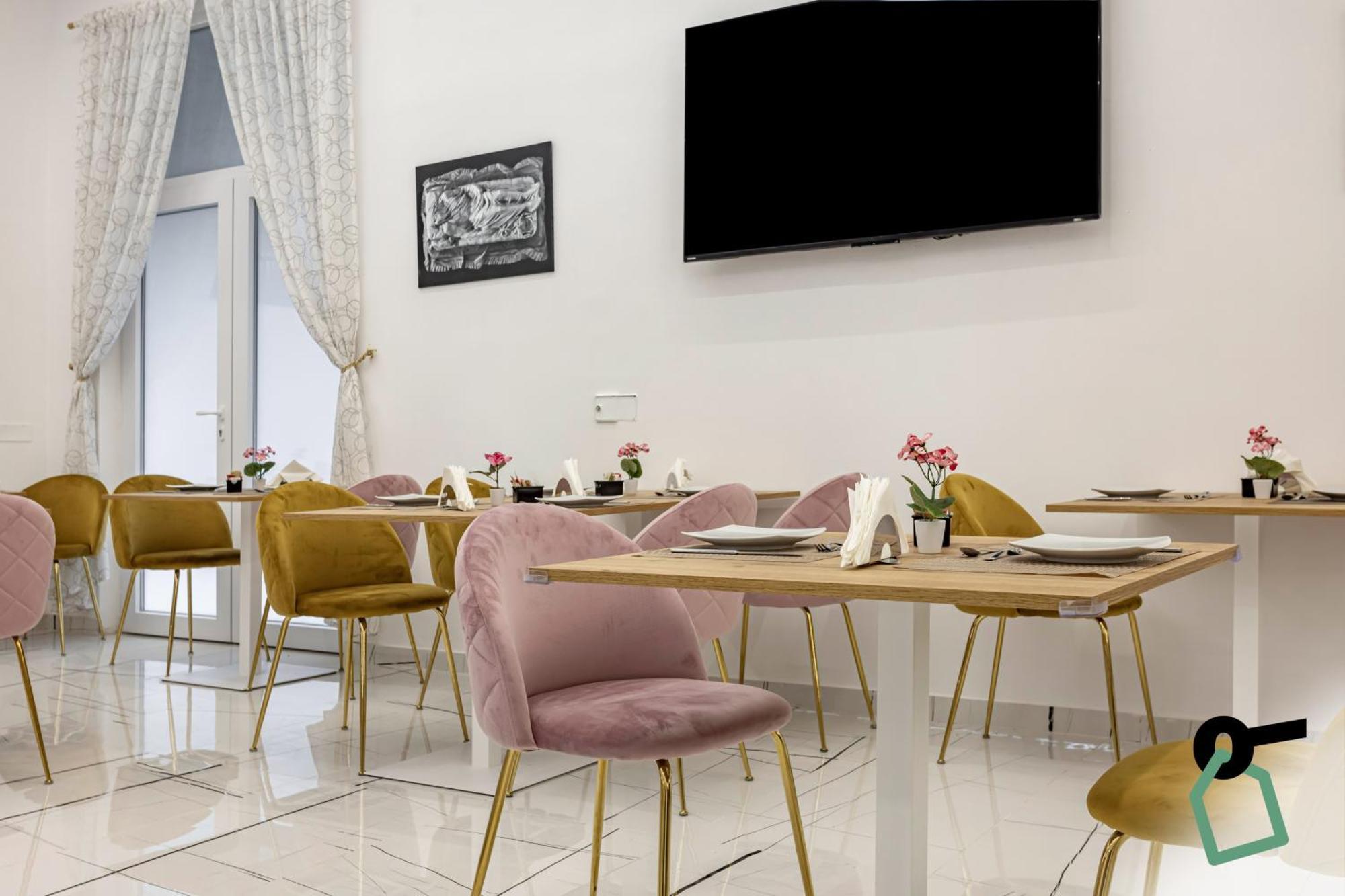 Hotiday Room Collection - Napoli Sant'Arcangelo Exterior foto